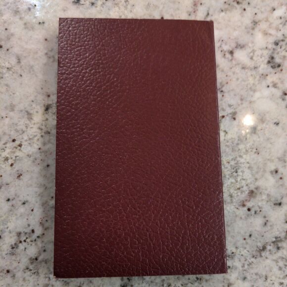 Christian Book Bundle (6): Jesus Calling, God's Front Door, Footprints of a P... - Picture 7 of 12